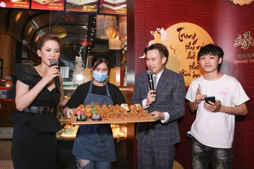 Khẳng định đẳng cấp doanh nghiệp với bánh trung thu Duyên Vị – Tinh tế trong từng chi tiết